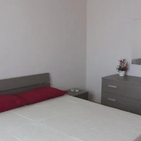 Sant' Andrea Apartment